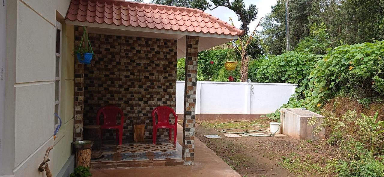 Doddakallu Betta Homestay Coorg Somvārpet Exterior foto
