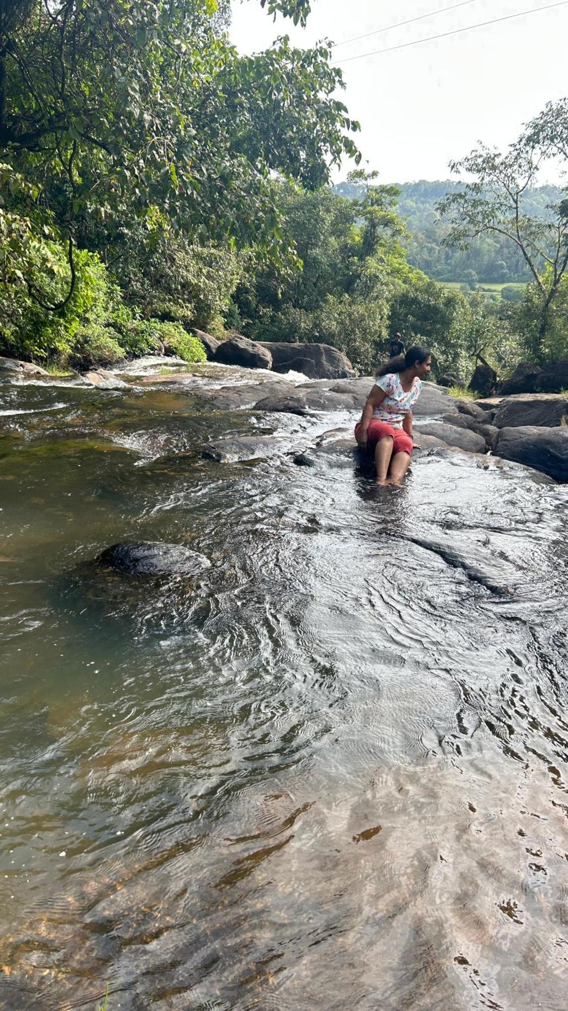 Doddakallu Betta Homestay Coorg Somvārpet Exterior foto