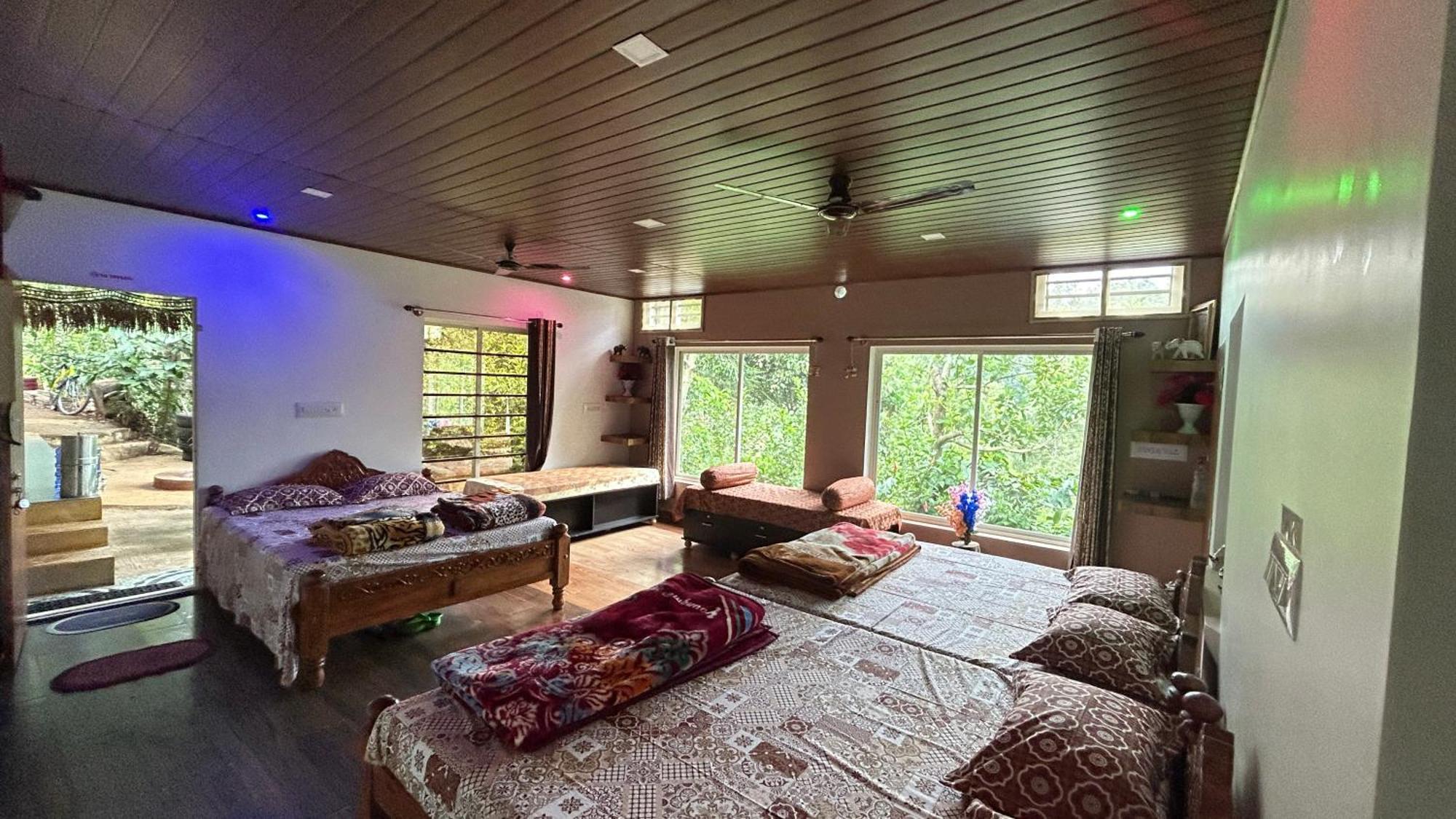 Doddakallu Betta Homestay Coorg Somvārpet Exterior foto